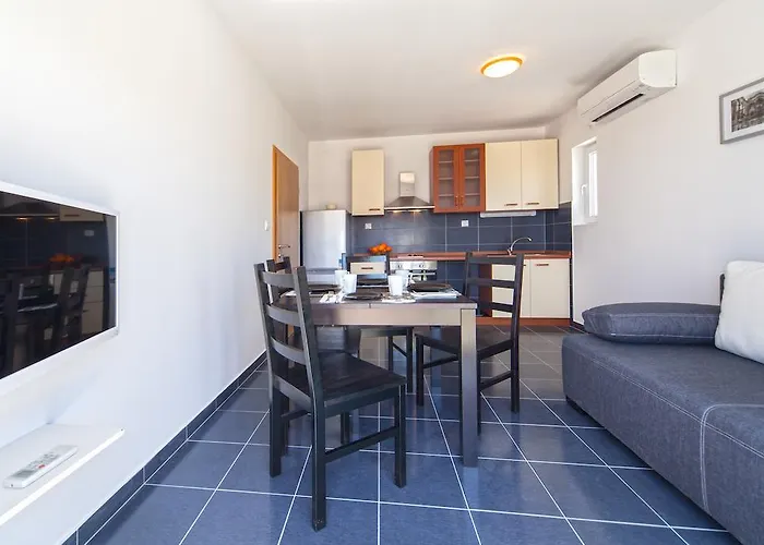 The View Apartment Split